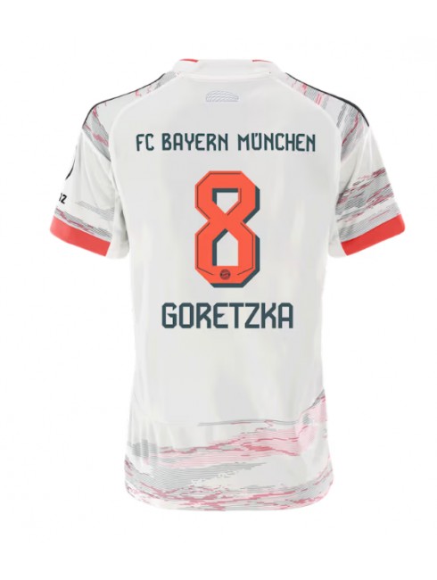 Ženski Nogometna dresi replika Bayern Munich Leon Goretzka #8 Gostujoči 2025-26 Kratek rokav Ženski Nogometna dresi replika Bayern Munich Leon Goretzka #8 Gostujoči 2025-26 Kratek rokav